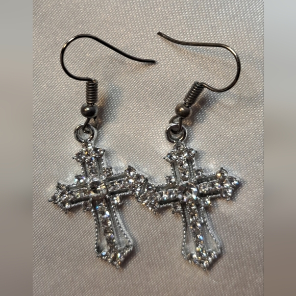Gorgous CROSS Earrings - Picture 5 of 6